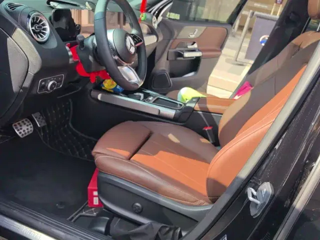 Mercedes-Benz GLB-Class — Фото автомобиля 9