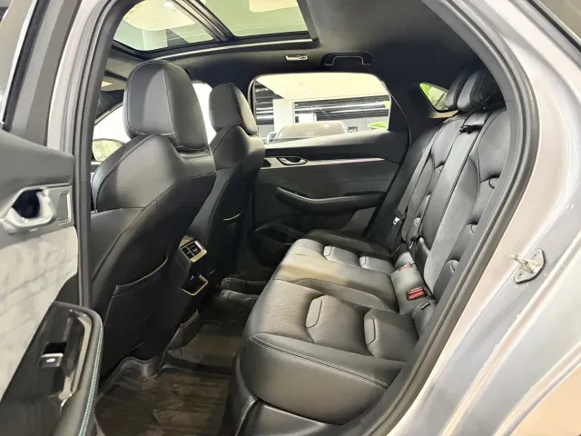 Geely Xingrui — Фото автомобиля 8
