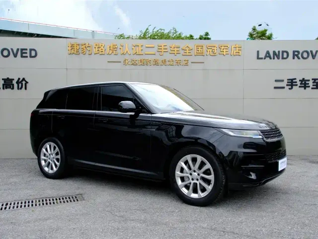 Land Rover Range Rover Sport — Фото автомобиля 3