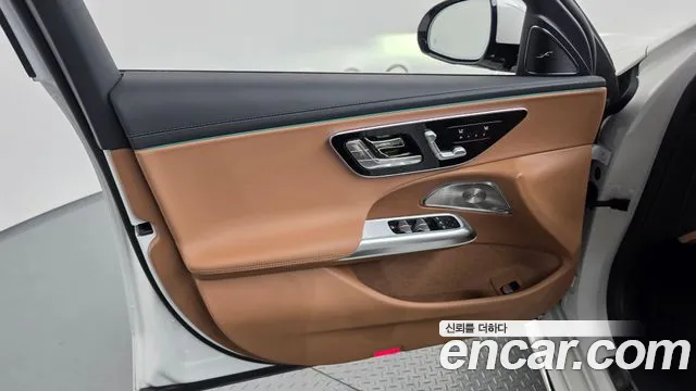 Mercedes-Benz E-Class W214 — Фото автомобиля 24