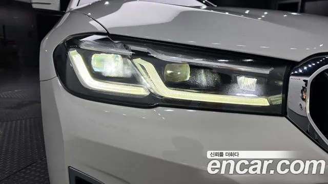 BMW 5-Series — Фото автомобиля 22