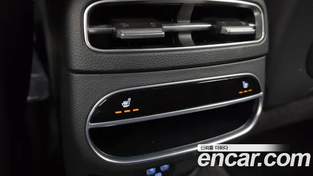 Genesis GV70 2.5T Бензин AWD — Фото автомобиля 19