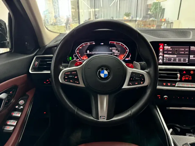 BMW 3 Series — Фото автомобиля 13