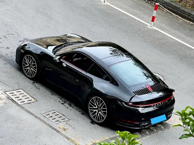 Porsche 911 — Фото автомобиля 6