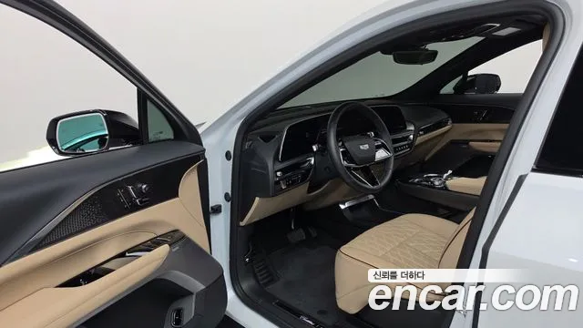 Cadillac Lyriq — Фото автомобиля 15