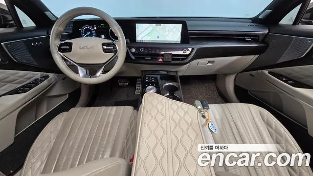 Kia K8 Hybrid — Фото автомобиля 10