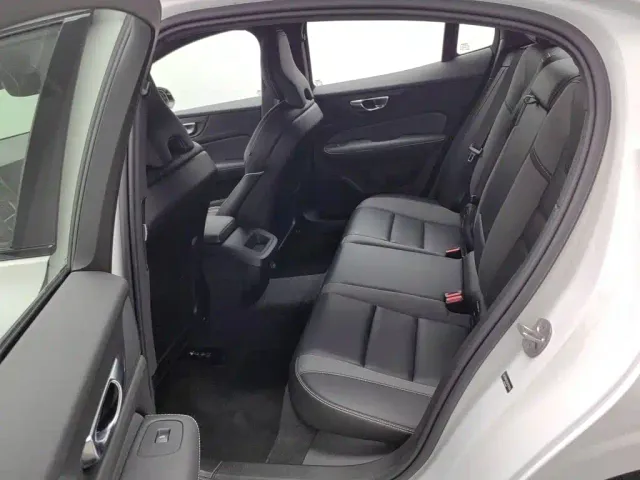 Volvo Volvo S60 2025 B5 Elegance Sport Edition — Фото автомобиля 15