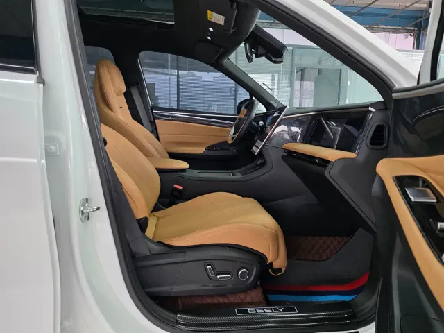 Geely Galaxy Galaxy L7 2023 1.5T 115km PLUS — Фото автомобиля 15