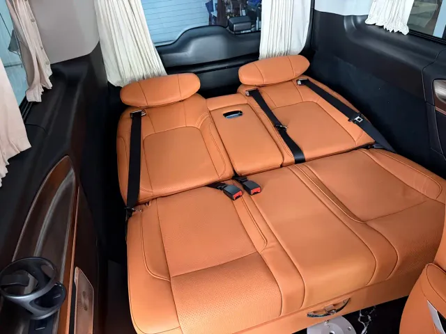 Mercedes-Benz V-Class — Фото автомобиля 8