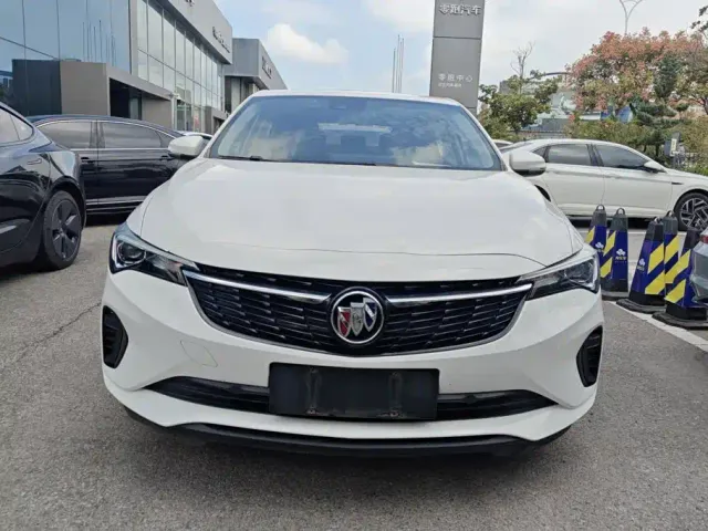 Buick Verano — Фото автомобиля 2