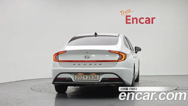 Hyundai Sonata Sonata (DN8) 2.0 LPG(Для проката) — Фото автомобиля 4