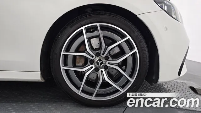 Mercedes-Benz E-Class W213 — Фото автомобиля 21