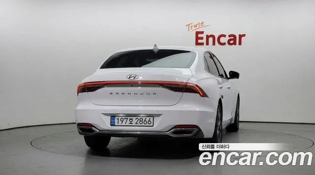 Hyundai Grandeur Grandeur (New) — Фото автомобиля 4