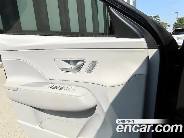 Hyundai Kona SX2 — Фото автомобиля 11