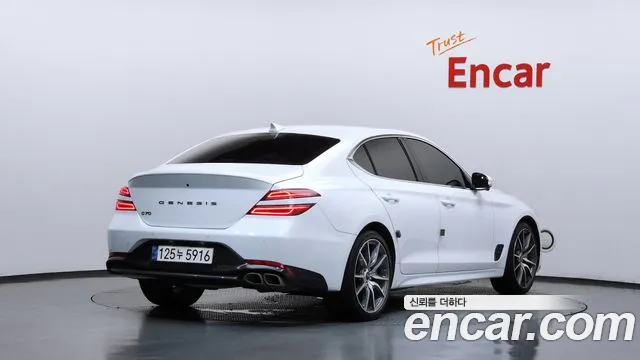 Genesis G70 — Фото автомобиля 2