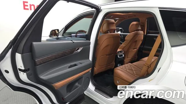 Genesis GV80 2.5T Бензин AWD — Фото автомобиля 22