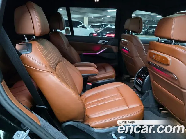 BMW X7 — Фото автомобиля 11