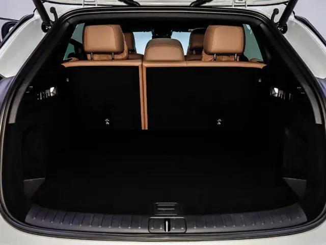 Li Auto i6 — Фото автомобиля 6