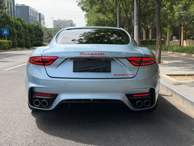 Maserati GranTurismo — Фото автомобиля 4