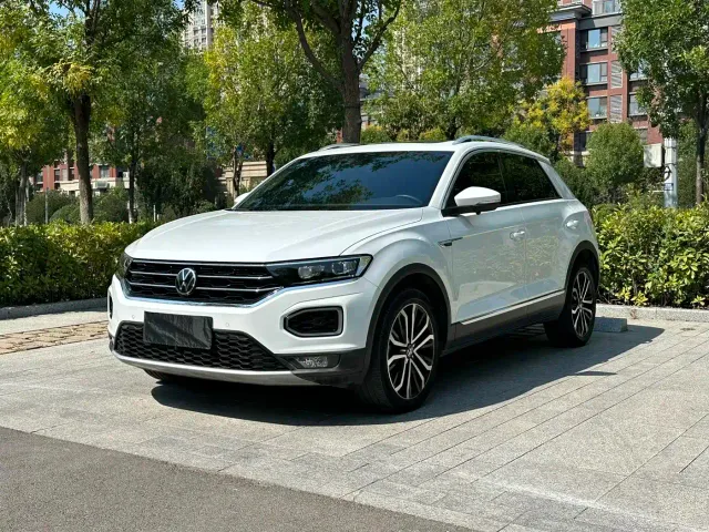 Фотография автомобиля — Volkswagen T-Roc