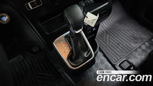 Hyundai Staria — Фото автомобиля 9