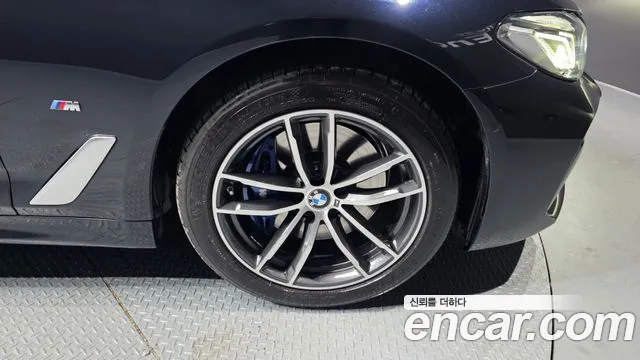 BMW 5-Series — Фото автомобиля 5
