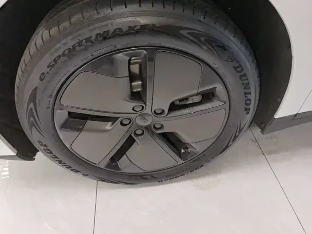Li Auto i6 — Фото автомобиля 22