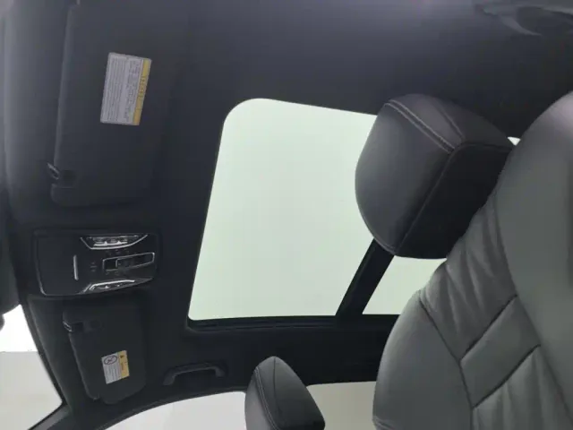GAC Trumpchi GS8 — Фото автомобиля 14