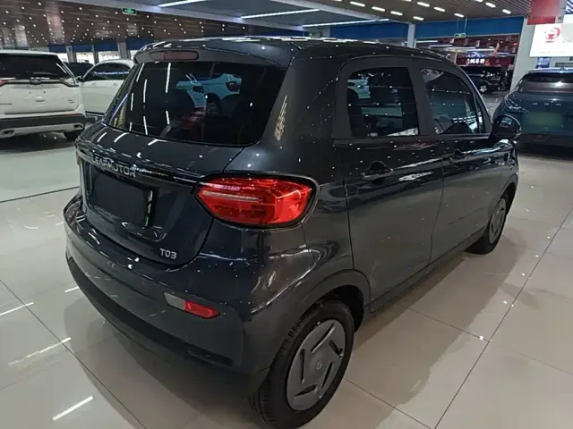 Leapmotor T03 — Фото автомобиля 6