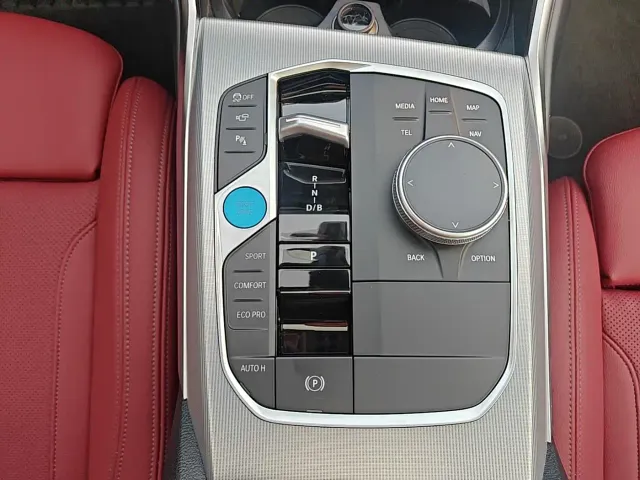 BMW i4 — Фото автомобиля 16