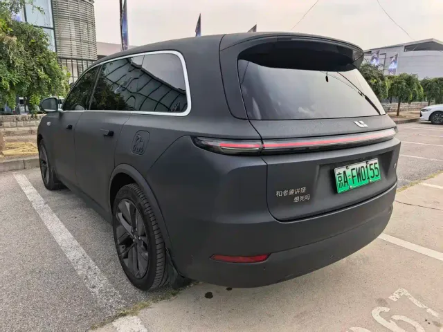 Li Auto L9 — Фото автомобиля 4