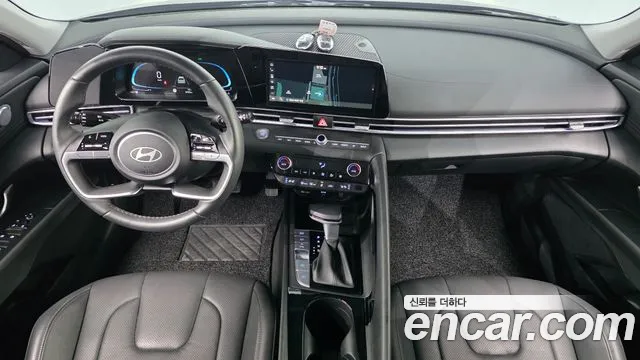 Hyundai Avante CN7 — Фото автомобиля 10