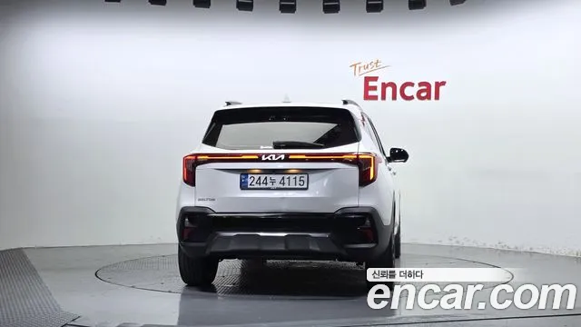 Kia Seltos — Фото автомобиля 4