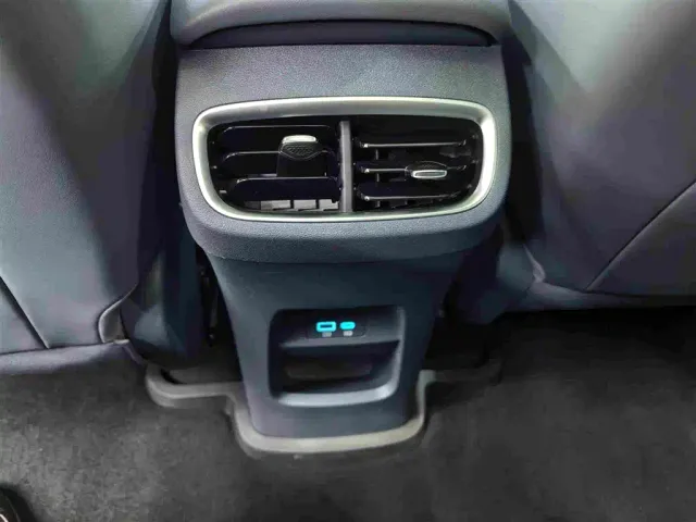 BYD Sealion 06 — Фото автомобиля 12
