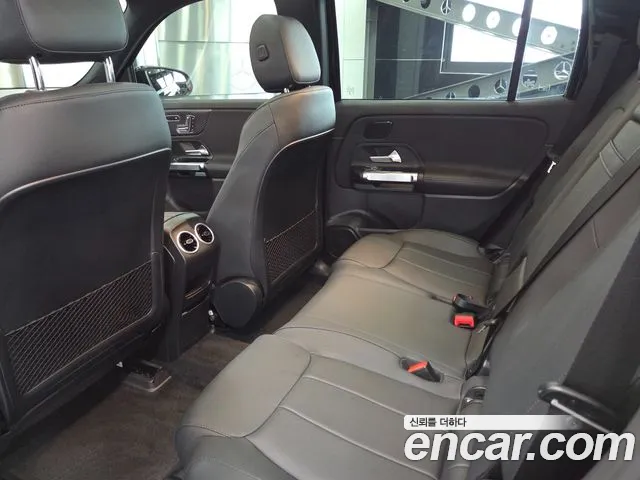 Mercedes-Benz EQB — Фото автомобиля 20
