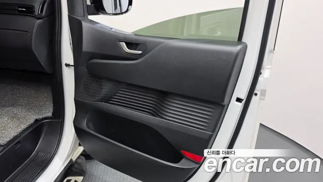 Hyundai Staria — Фото автомобиля 14