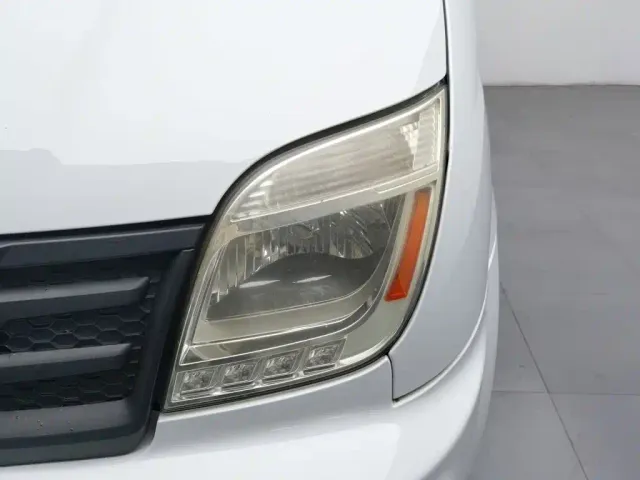 Maxus Xintu V80 — Фото автомобиля 7