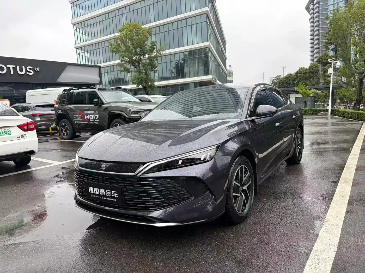 Фотография автомобиля — BYD Qin L