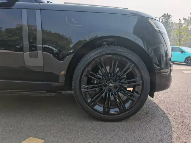 Land Rover Range Rover — Фото автомобиля 4