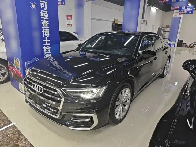 Фотография автомобиля — Audi A6L