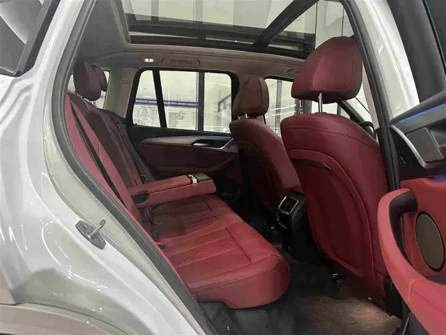 BMW iX3 — Фото автомобиля 16