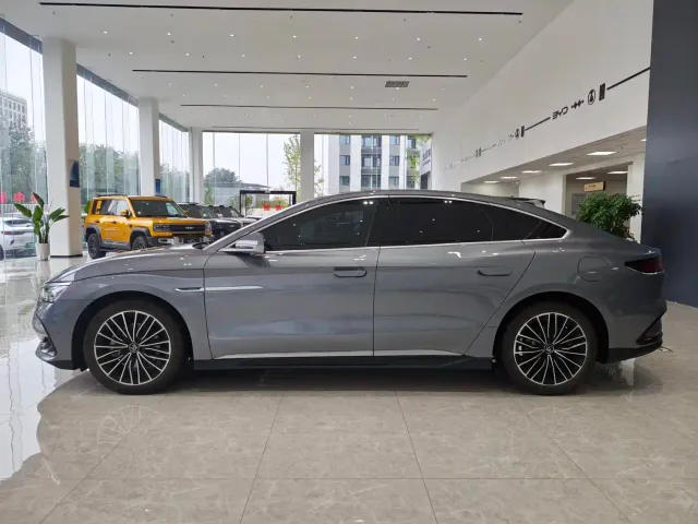 BYD Han — Фото автомобиля 8