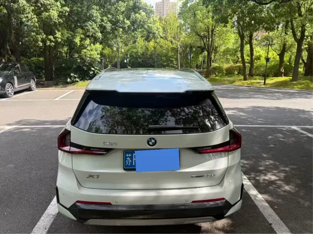 BMW X1 — Фото автомобиля 9