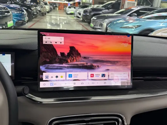 Geely Galaxy Stellar 6 — Фото автомобиля 11