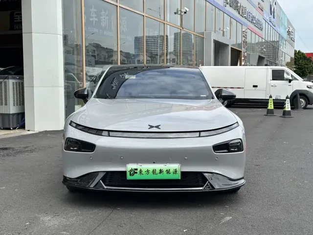 Xpeng P7 — Фото автомобиля 2