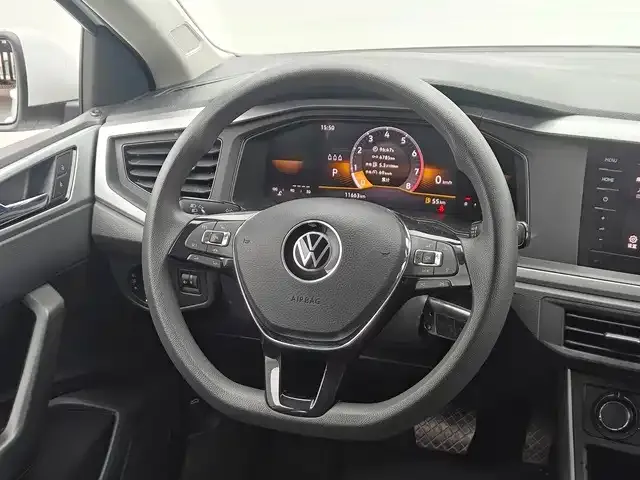 Volkswagen Polo — Фото автомобиля 7