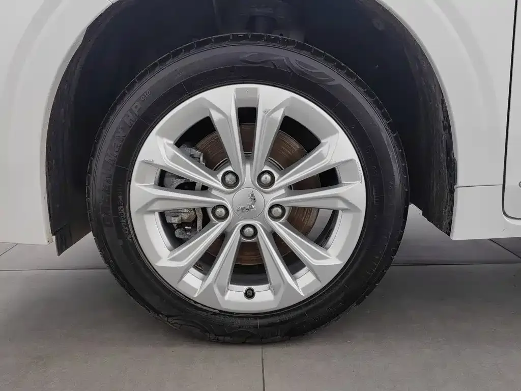 Wuling Motors Wuling Jiachen 2022 1.5L Manual Free Comfort — Фото автомобиля 17