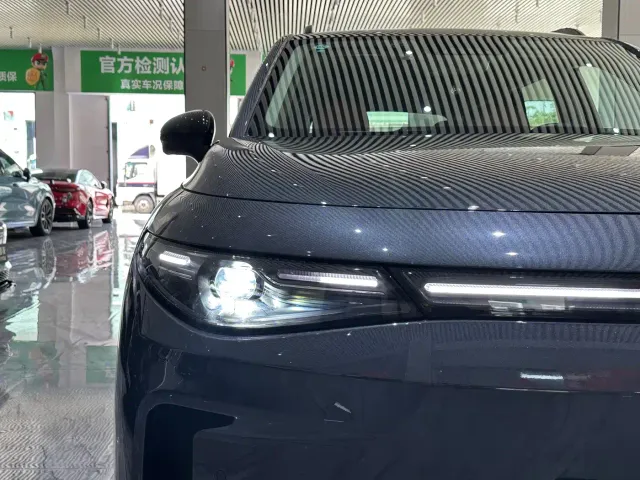 Leapmotor C16 — Фото автомобиля 25