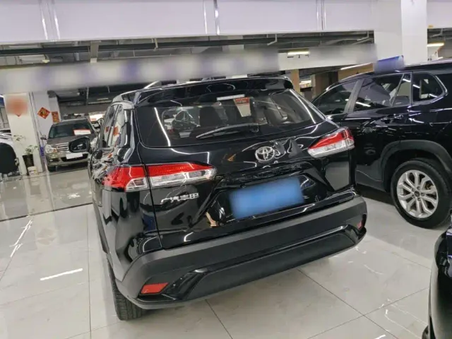 Toyota Frontlander — Фото автомобиля 4