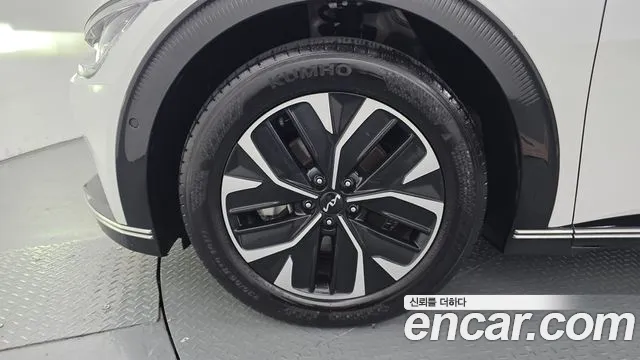 Kia EV6 — Фото автомобиля 4